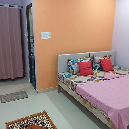Kedar Guest House Ayodhya Екстериор снимка